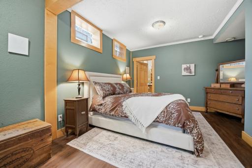 1041 5th Street N, Fargo, ND 58102