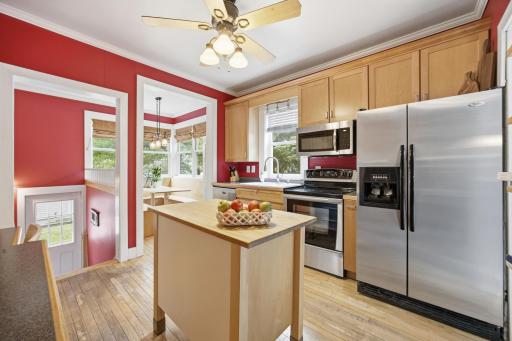 1041 5th Street N, Fargo, ND 58102