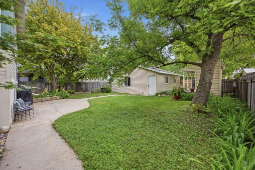 1041 5th Street N, Fargo, ND 58102