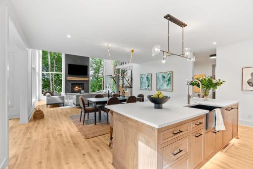 Informal dining space right off the kitchen