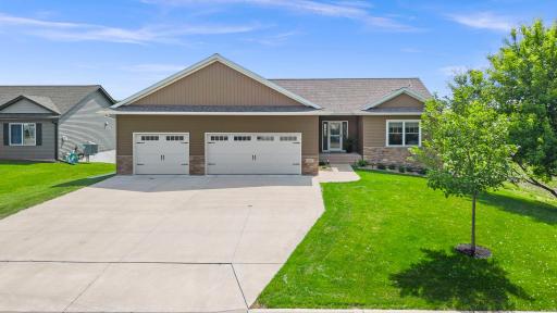 Move-in-ready home in a desirable Owatonna location! Detailed, modern finishes, functional spaces, and desirable main-level living.
