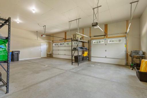 207 Bouldercrest Avenue NE, Owatonna, MN 55060