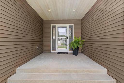 207 Bouldercrest Avenue NE, Owatonna, MN 55060