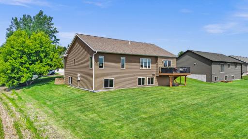 207 Bouldercrest Avenue NE, Owatonna, MN 55060