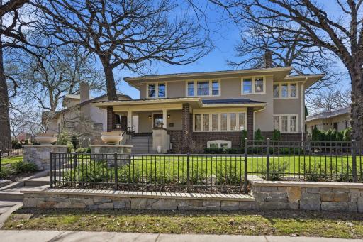 2200 Kenwood Parkway - Prairie Architecture charm inside and out