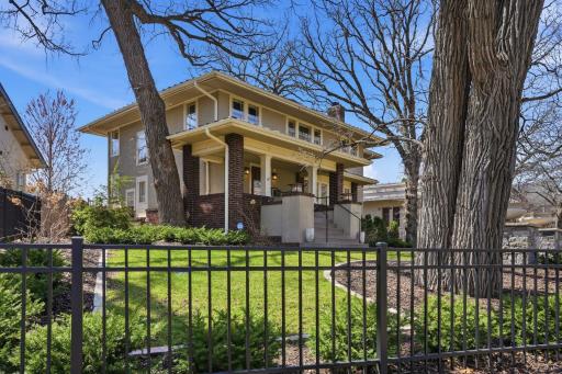 2200 Kenwood Parkway - steps from Lake of the Isles