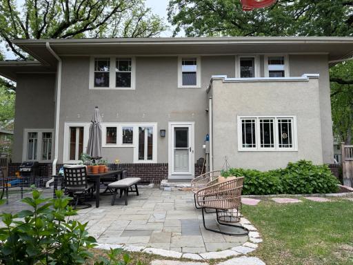 2200 Kenwood Parkway, Minneapolis, MN 55405