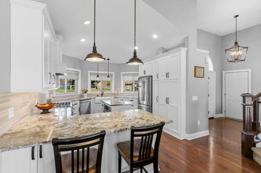 Recently remodeled gourmet kitchen with double oven!