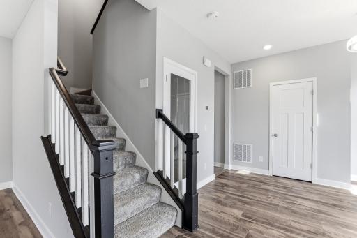 4225 Corn Silk Way, Saint Paul, MN 55129