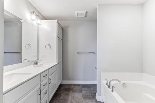 4225 Corn Silk Way, Saint Paul, MN 55129