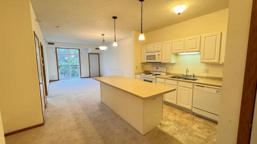 1776 Maryland Avenue E, 204, Saint Paul, MN 55106