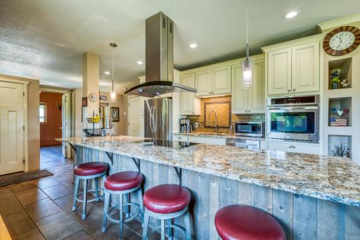 2542 Otter Road NE, Bemidji, MN 56601