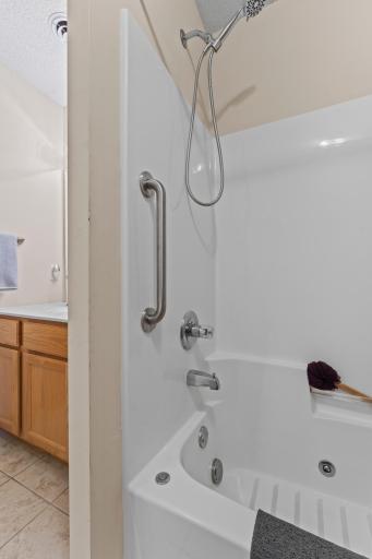 9274 Prairieview Trail N, Champlin, MN 55316