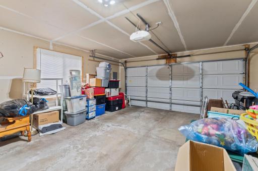 9274 Prairieview Trail N, Champlin, MN 55316