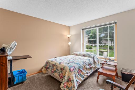 9274 Prairieview Trail N, Champlin, MN 55316