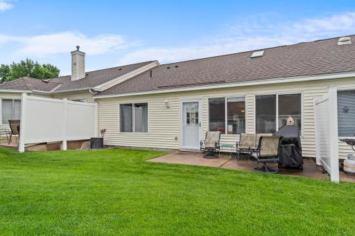 9274 Prairieview Trail N, Champlin, MN 55316
