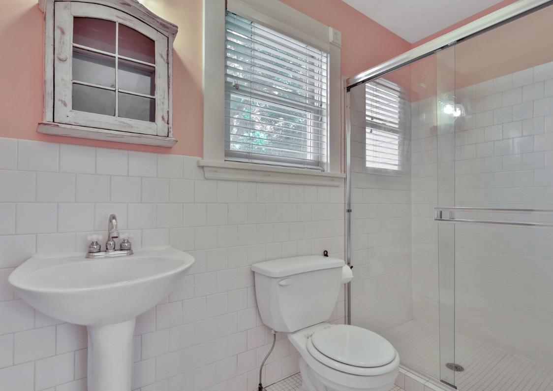 Main floor bath