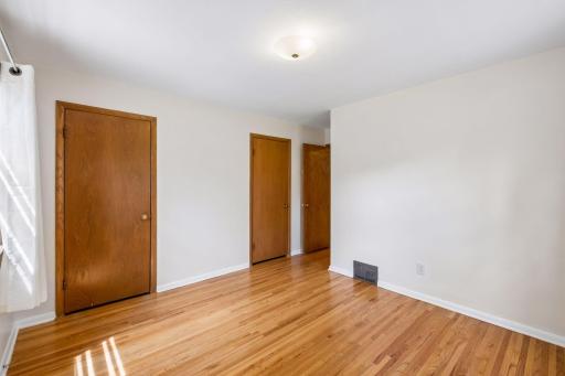 2670 Regent Avenue N, Minneapolis, MN 55422