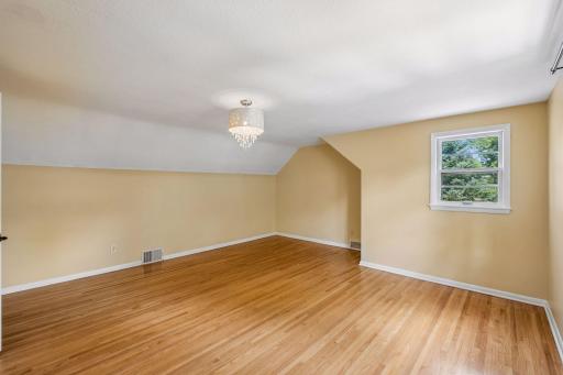 2670 Regent Avenue N, Minneapolis, MN 55422