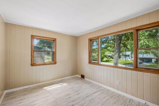2670 Regent Avenue N, Minneapolis, MN 55422