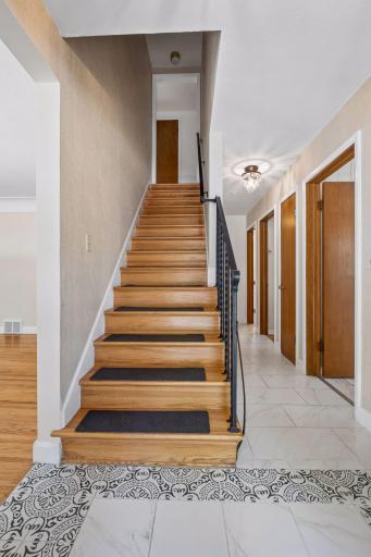 2670 Regent Avenue N, Minneapolis, MN 55422