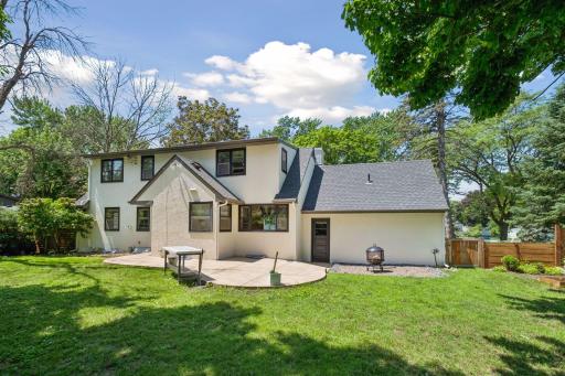 2670 Regent Avenue N, Minneapolis, MN 55422