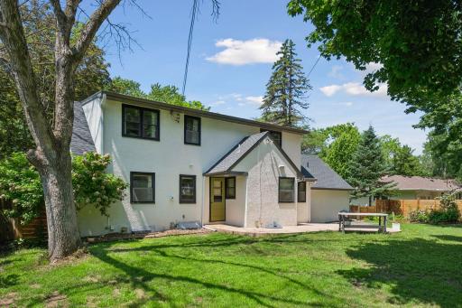 2670 Regent Avenue N, Minneapolis, MN 55422