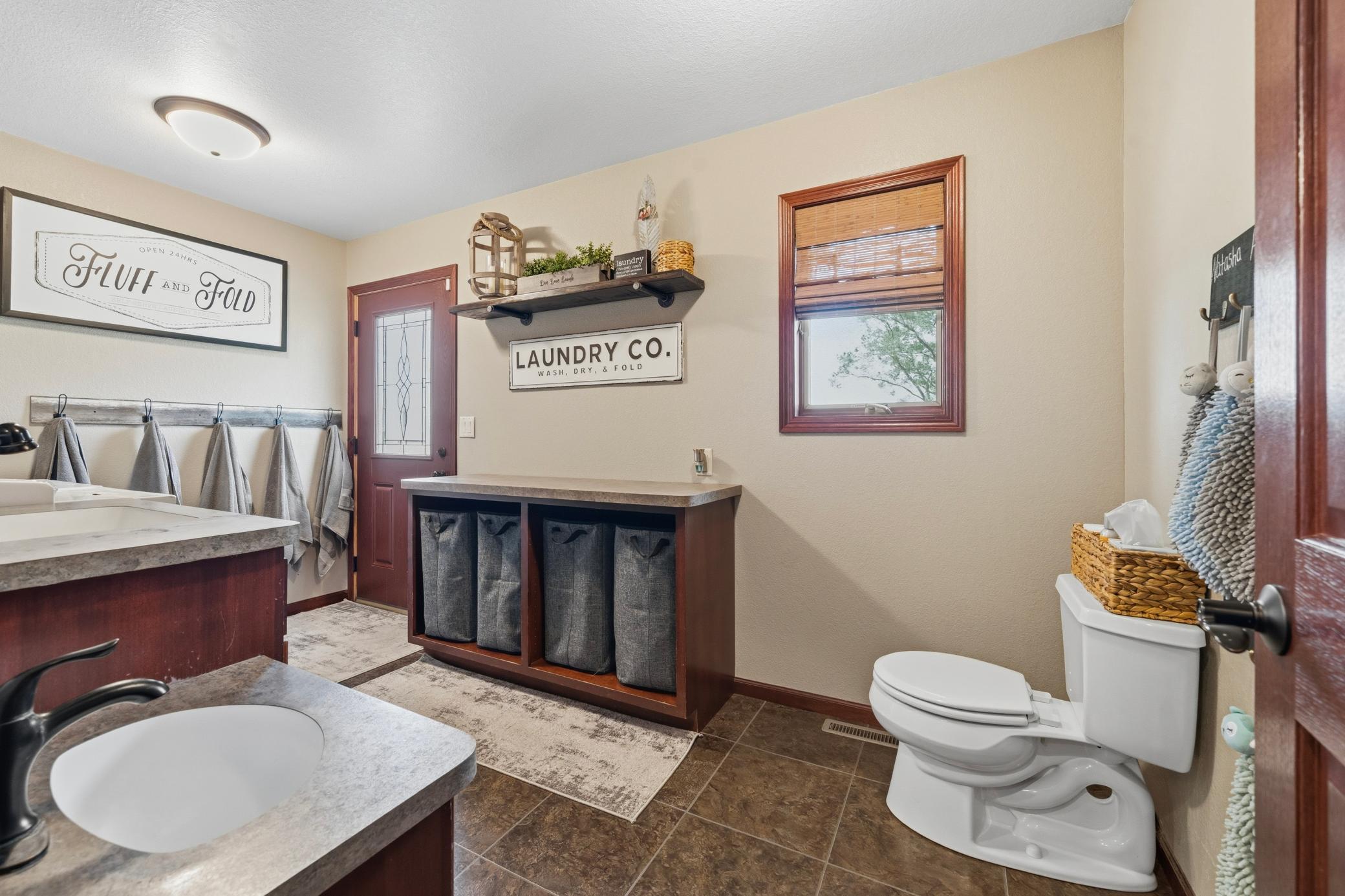 Laundry/Bathroom