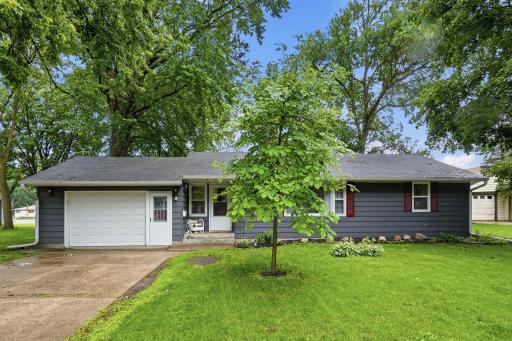 Welcome to 630 Milwaukee Ave SW in Hutchinson.