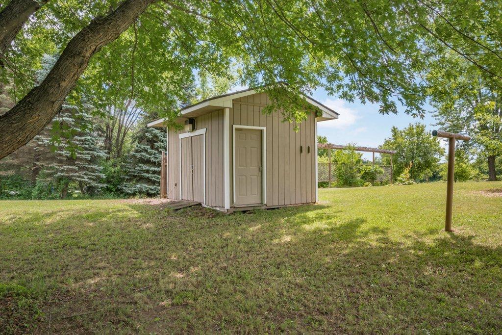 Exterior of the shed was recently psaintedto house all your gardening needs or turn into a play house.