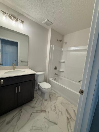 Also, on the top floor we have a shower/tub combo which is set up great for secondary use and for when the fur babies need a bath!