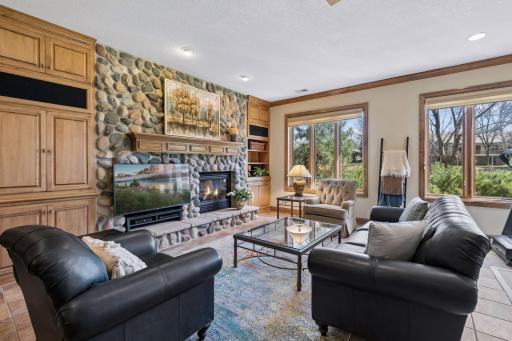 17738 Landmark Court, Lakeville, MN 55044