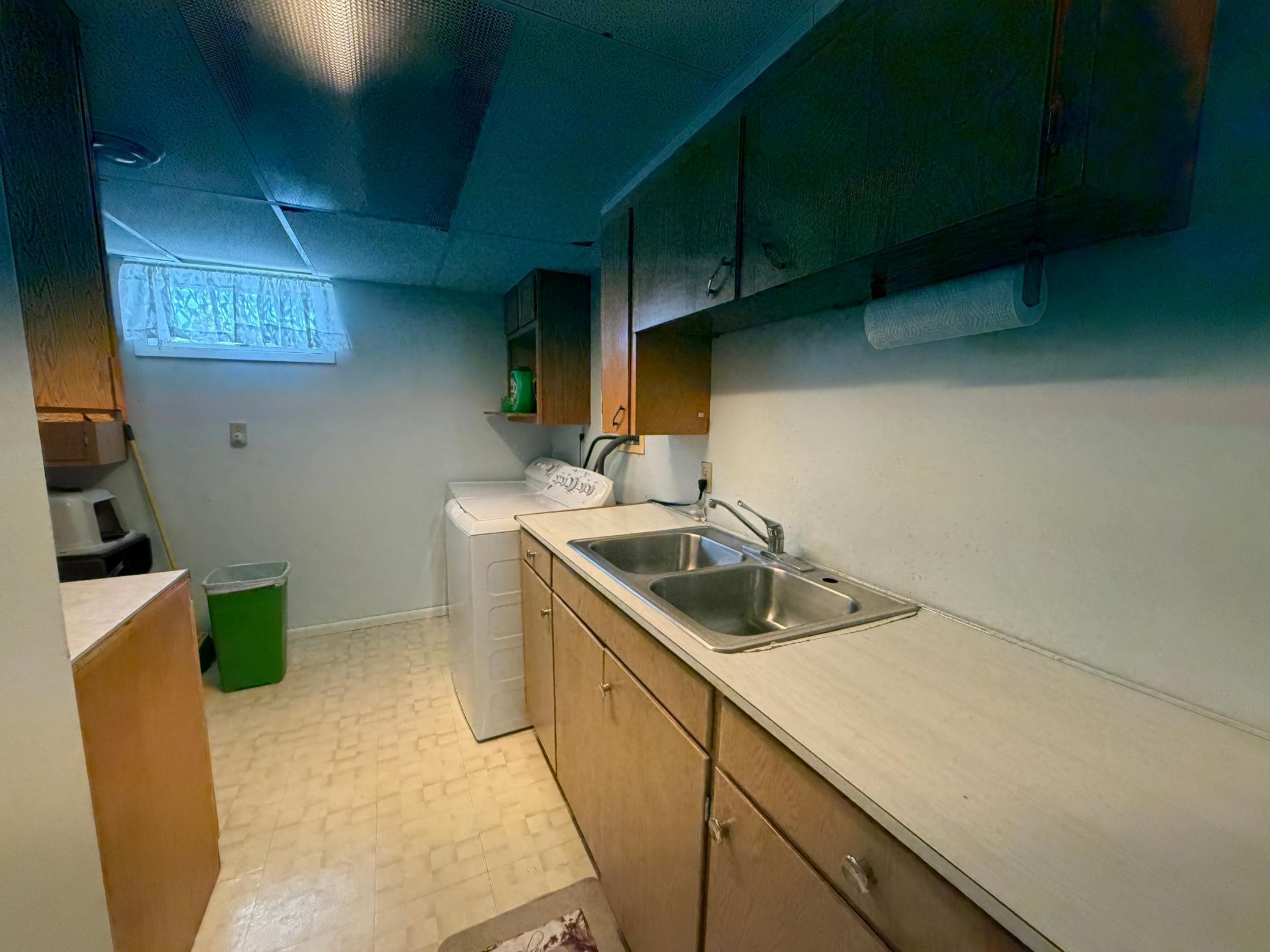 Basement Laundry