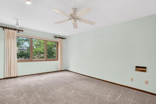 7055 Robinwood Trail, Saint Paul, MN 55125
