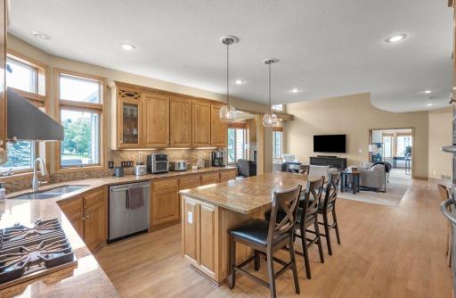 10451 White Tail Crossing, Eden Prairie, MN 55347