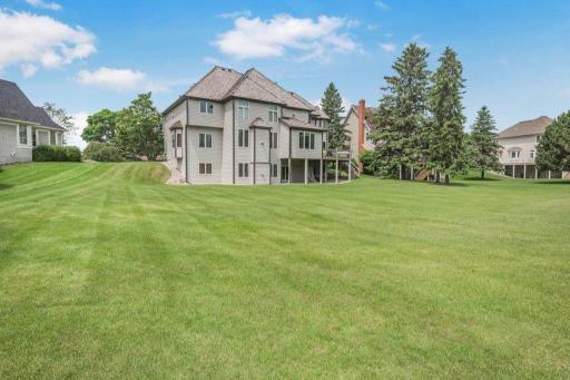 10451 White Tail Crossing, Eden Prairie, MN 55347
