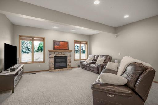 10451 White Tail Crossing, Eden Prairie, MN 55347