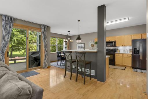 848 Newberry Lane, Chaska, MN 55318