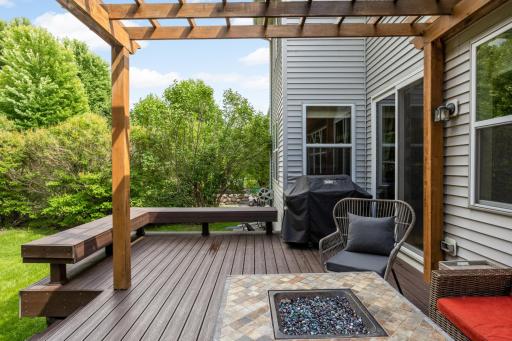 848 Newberry Lane, Chaska, MN 55318