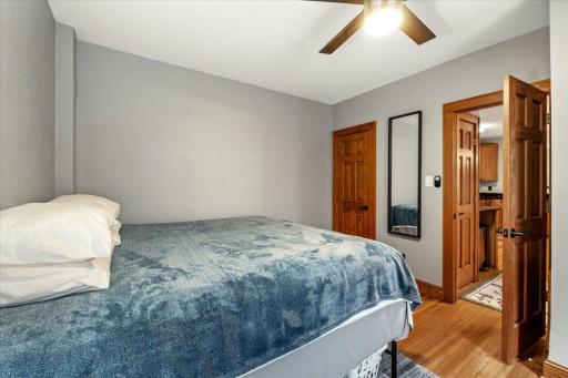 2701 Harriet Avenue, 202, Minneapolis, MN 55408