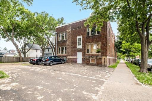 2701 Harriet Avenue, 202, Minneapolis, MN 55408