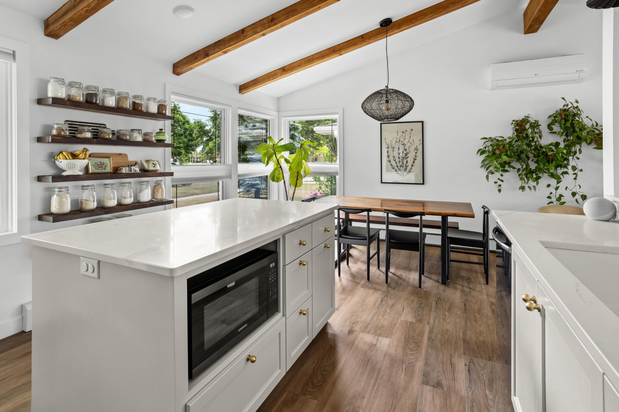 Kitchen/Dining