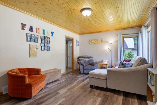 604 Kandiyohi Avenue, Prinsburg, MN 56281