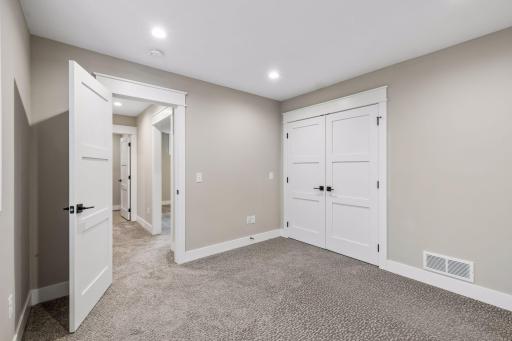 540 Holly Avenue, Saint Paul, MN 55102