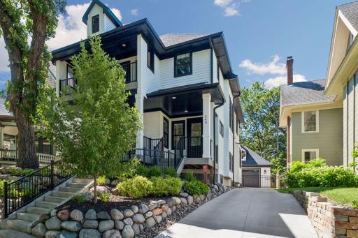 540 Holly Avenue, Saint Paul, MN 55102