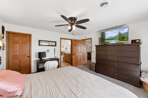 28310 Lakewood Drive NW, Isanti, MN 55040