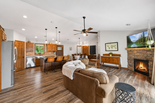 28310 Lakewood Drive NW, Isanti, MN 55040