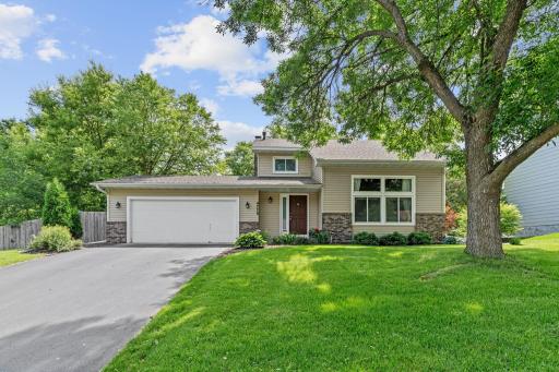 4770 Yorktown Lane N, Minneapolis, MN 55442