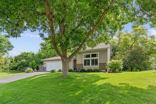 This 4 bed/4 bath home is perfect for everyone!