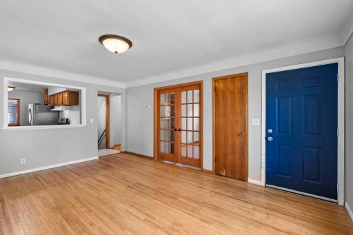513 9th Avenue S, South Saint Paul, MN 55075